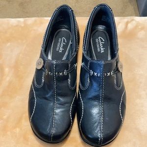 Clarks Bendable Sixty Delta Coconut Button Shoes